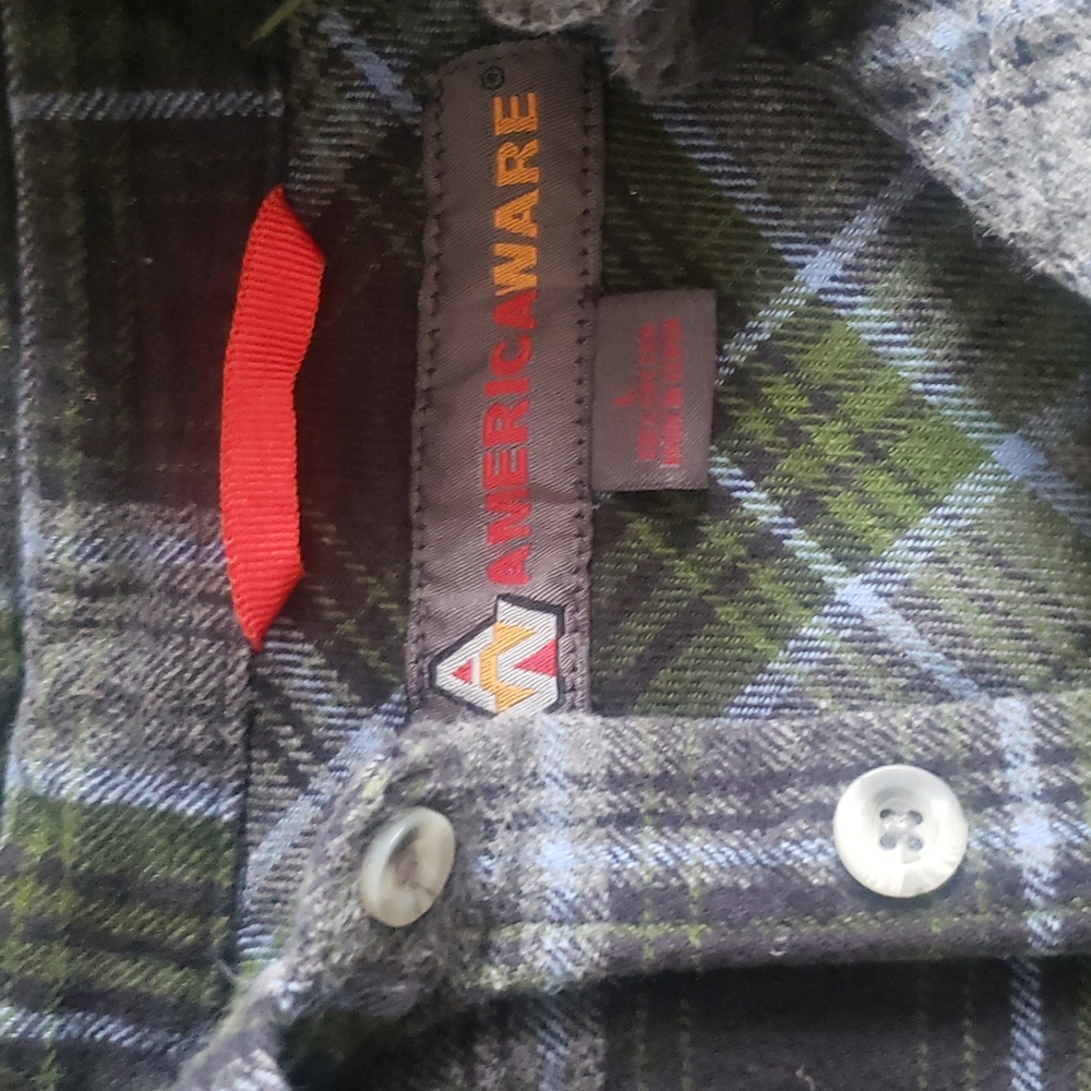 Mens button down flannel - Picture 2 of 3